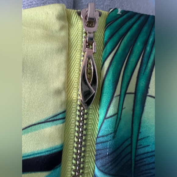 Yellow Tropical Floral 100% Silk Fit & Flare Dress w/ Pockets Approx M - Picture 3 of 12